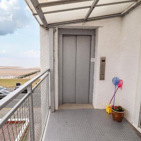 Ty Uchaf Apartment Rhyl Exterior photo